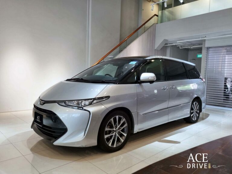Toyota Estima Aeras Premium Car Rental in Singapore