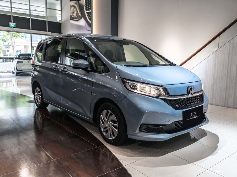 Honda Freed G Petrol Car Rental in Singapore